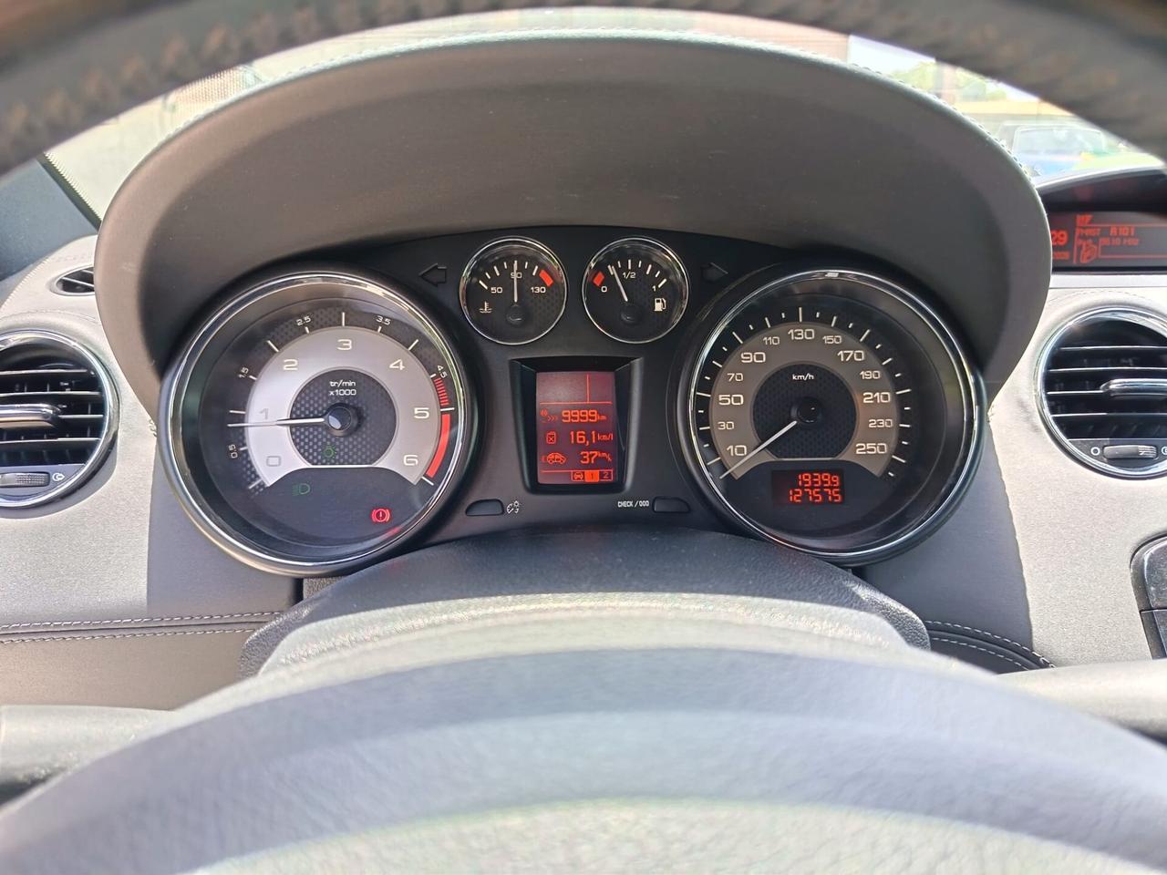 Peugeot RCZ 2.0 HDi 163CV