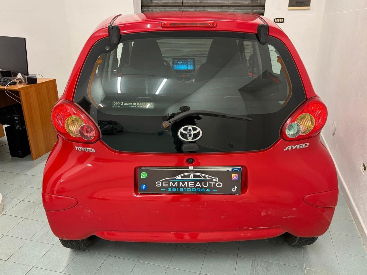 Toyota Aygo 1.0 69Cv 5 Porte 12 MESI DI GARANZIA