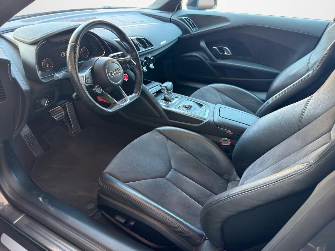 Audi R8 Coupé 5.2 V10 rwd 540cv s tronic