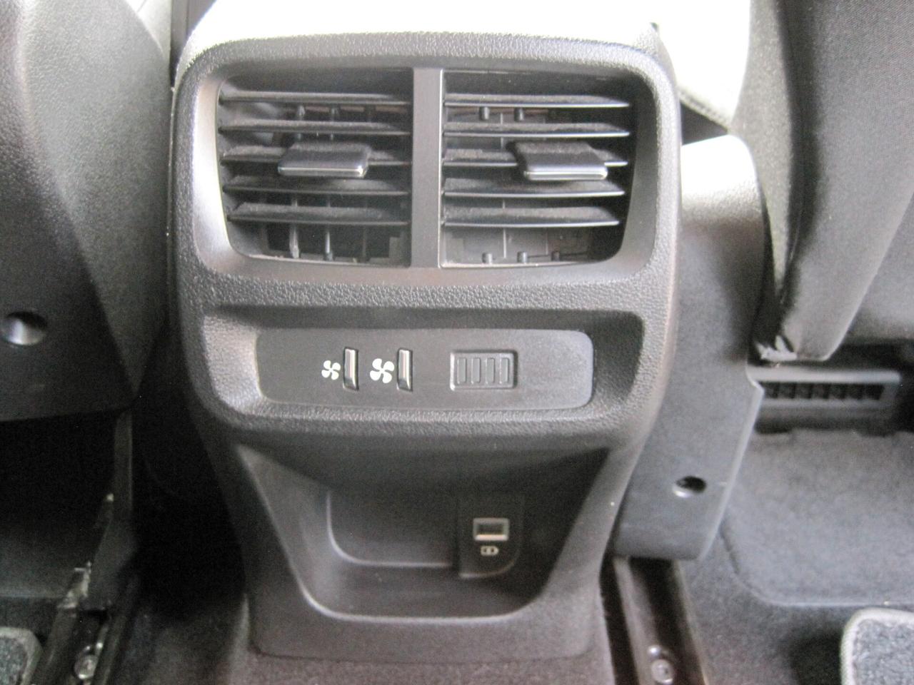 Peugeot Rifter BlueHDi 100 S&S Allure Standard