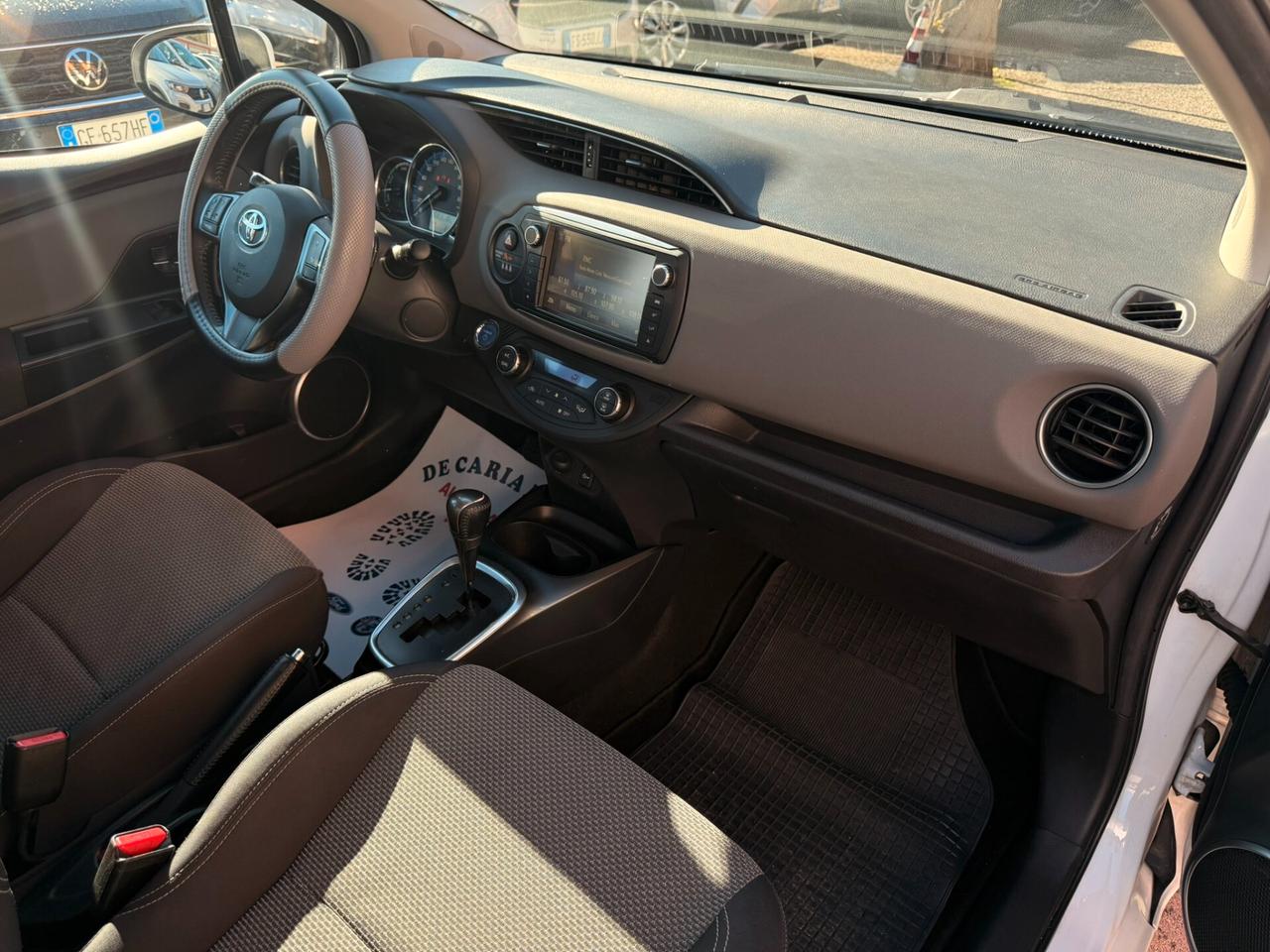 Toyota Yaris 1.5 Hybrid 75CV Active - 2015