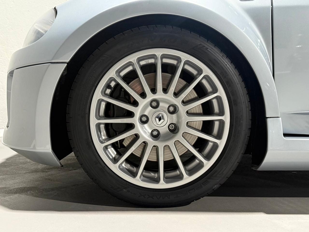 Renault Clio 3.0 V6 24V cat 3 porte Sport