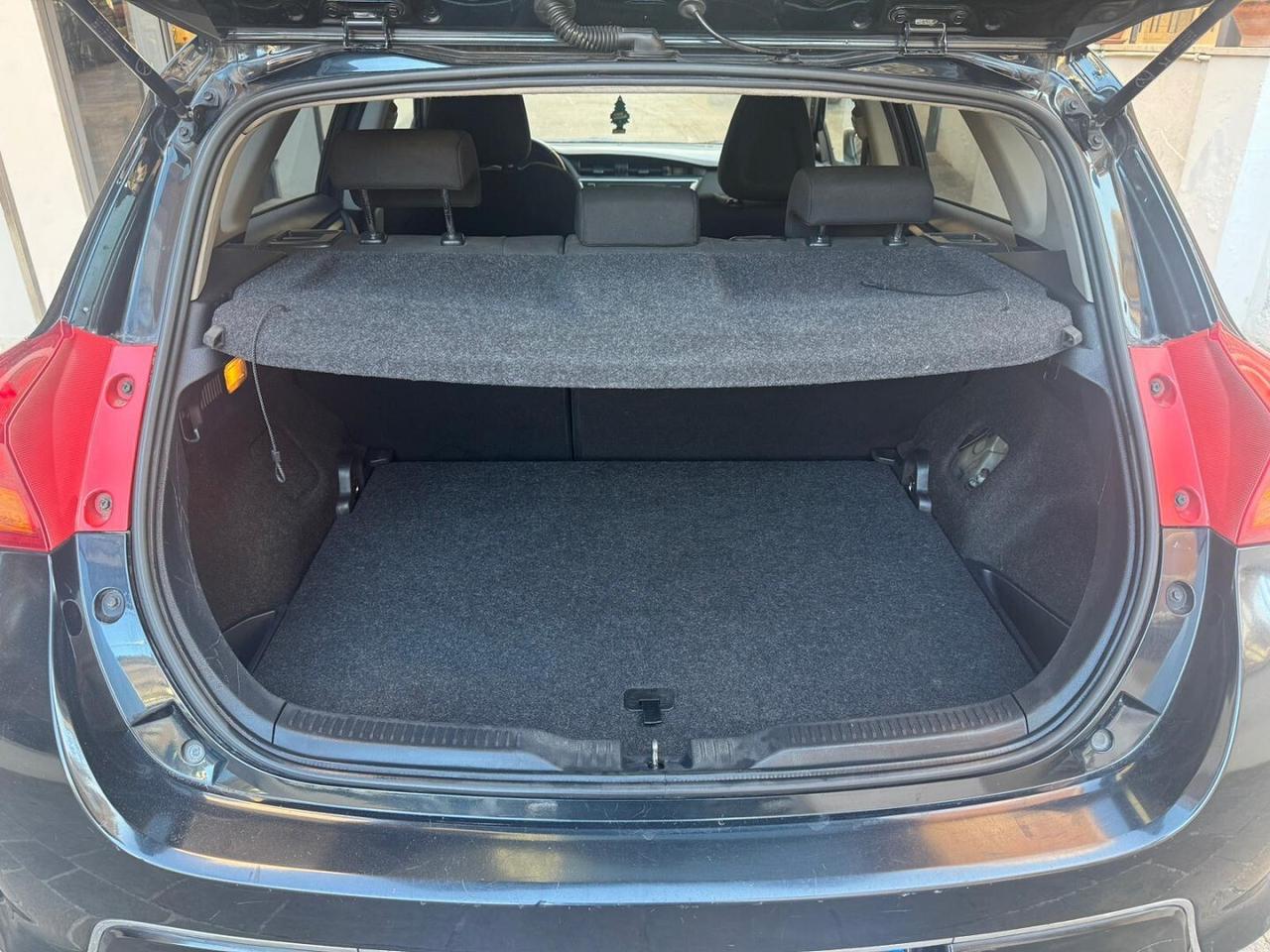 TOYOTA Auris 1.4 D-4D Lounge LEGGERE DESCRIZIONE