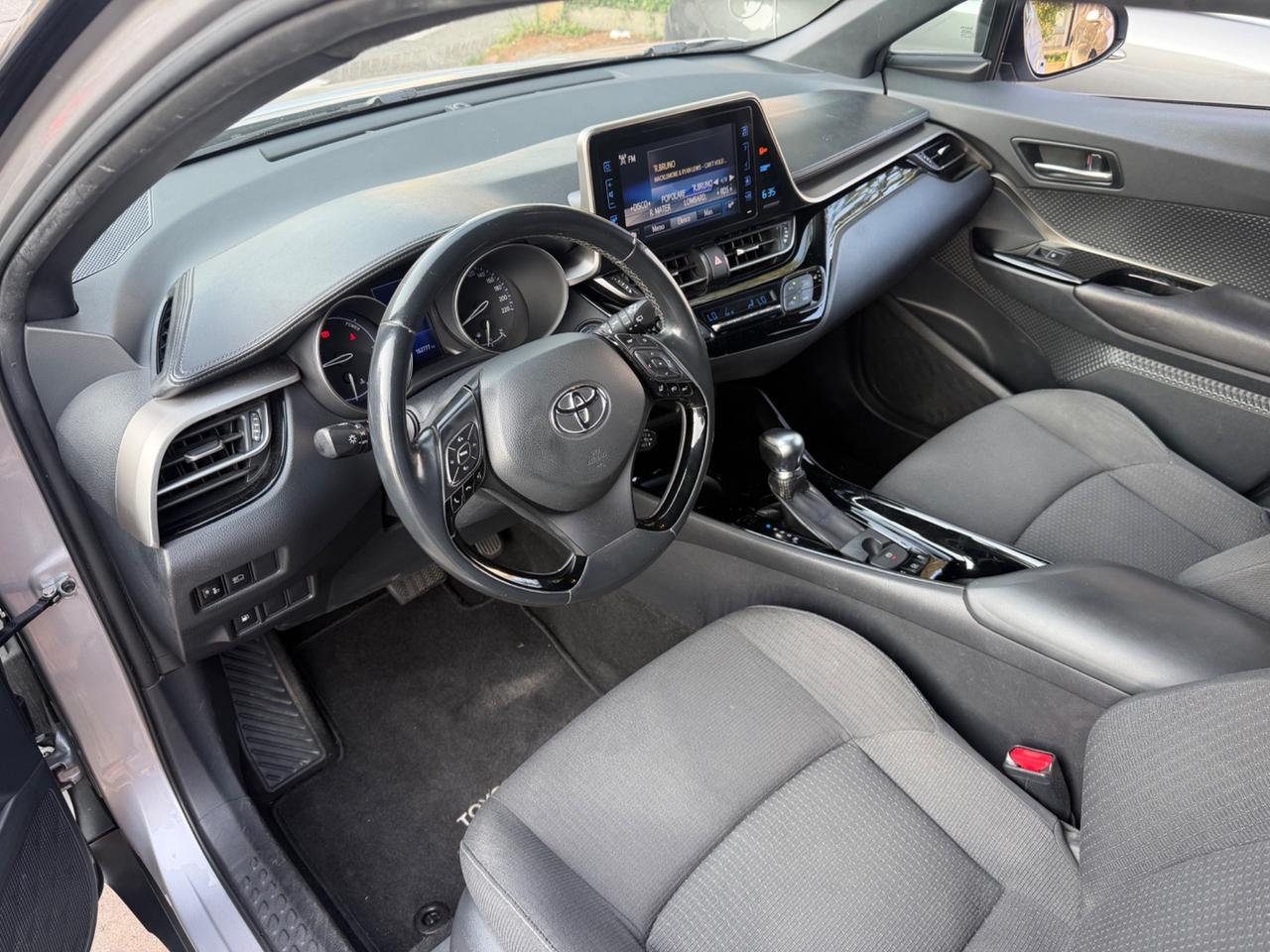 Toyota C-HR 1.8 Hybrid E-CVT Trend