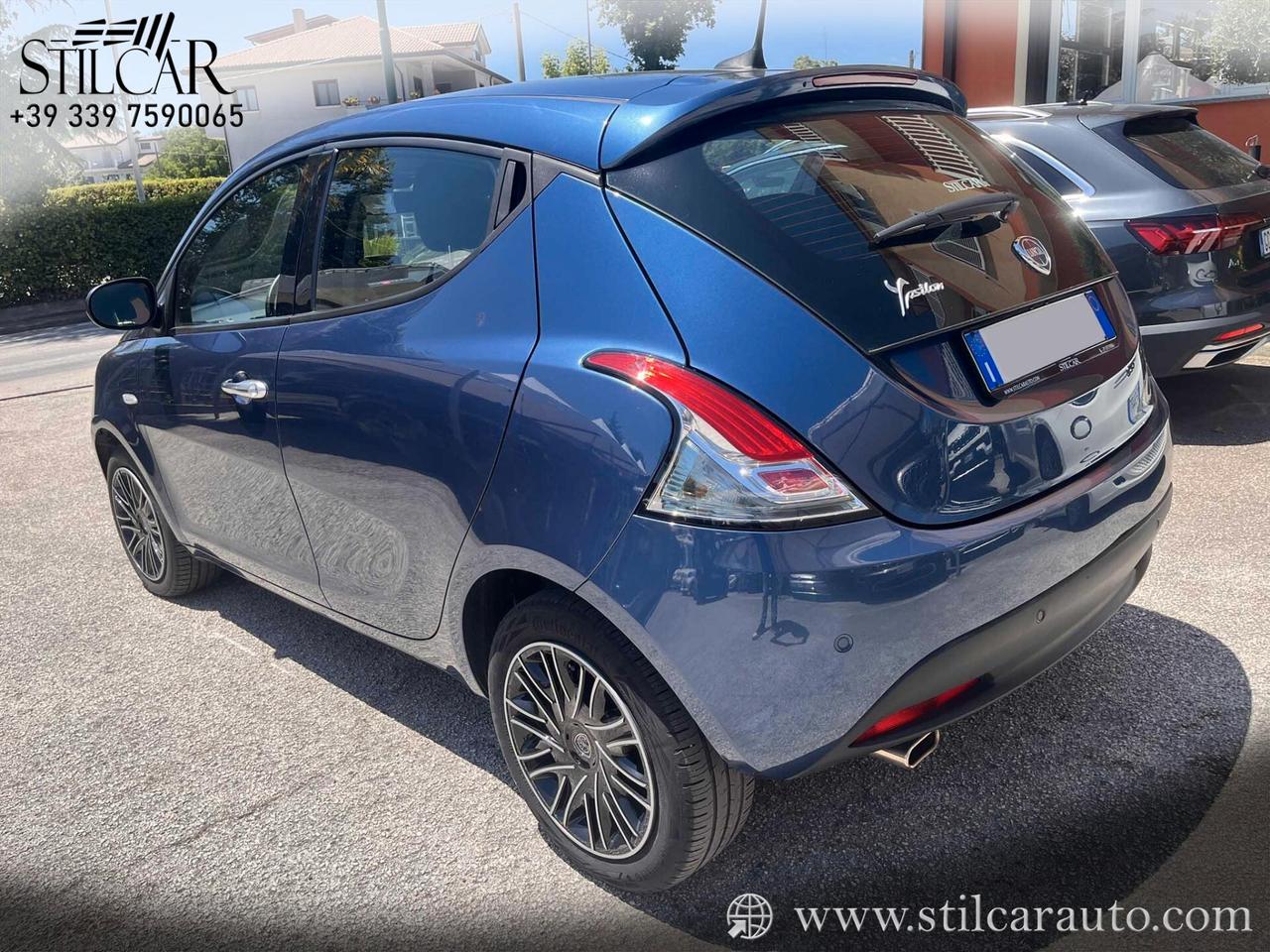 Lancia Ypsilon 1.0 FireFly 5 porte S&S Hybrid Gold