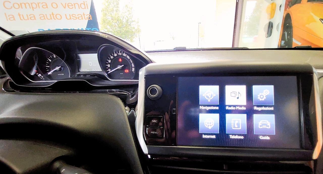 Peugeot 208 PureTech 82 5 porte Allure- PERFETTA IN OGNI DETTAGLIO