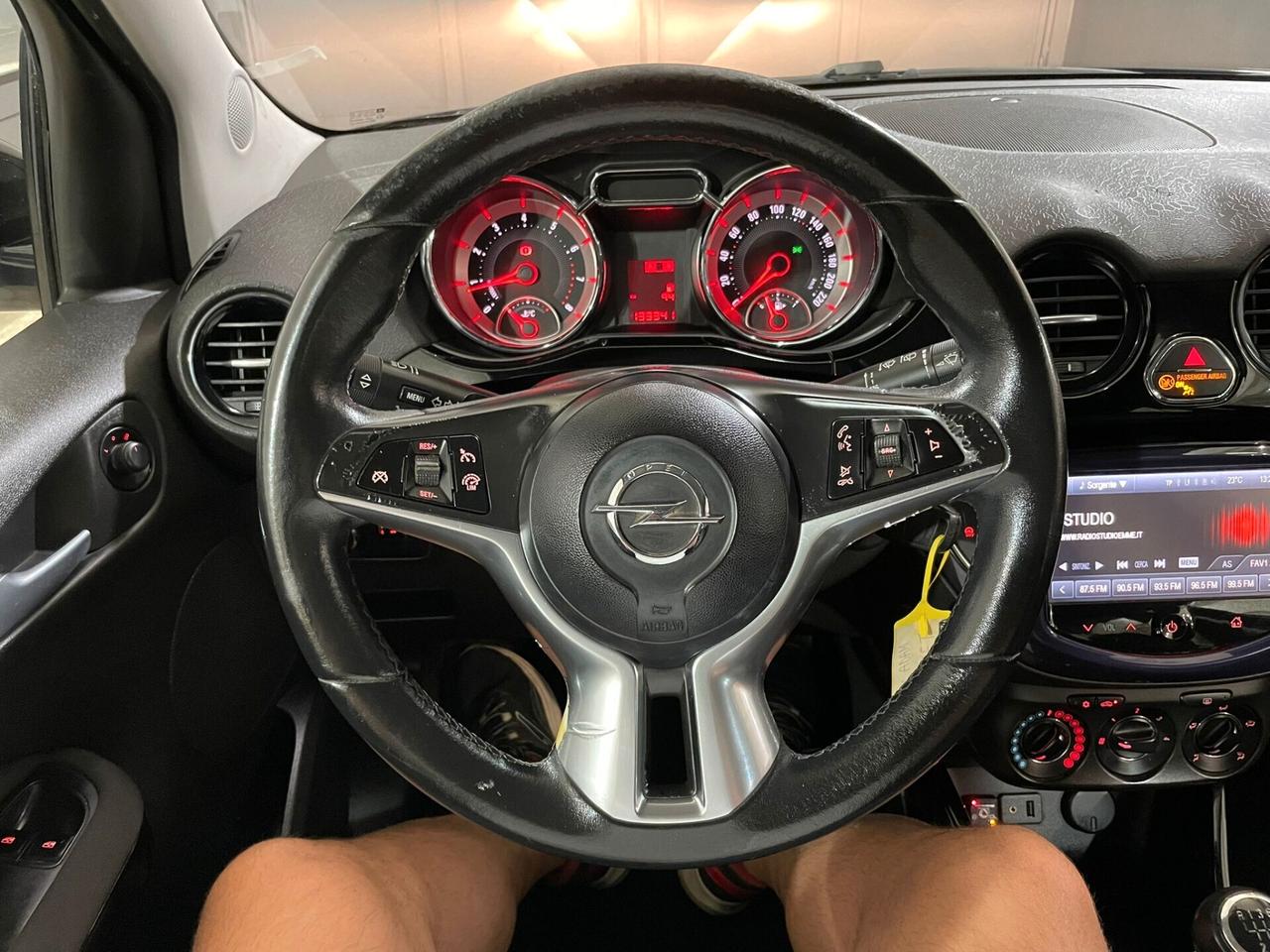 Opel Adam 1.2 70 CV White/Black Link GPL