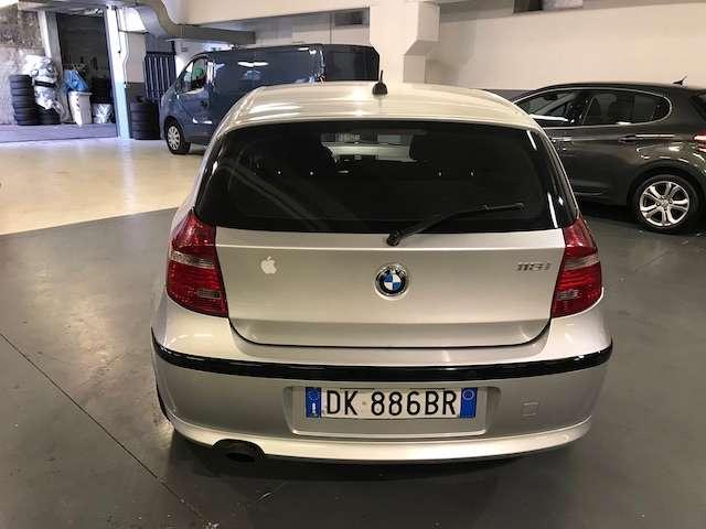 BMW 118 Serie 1 E/81-87 118i 5p Futura