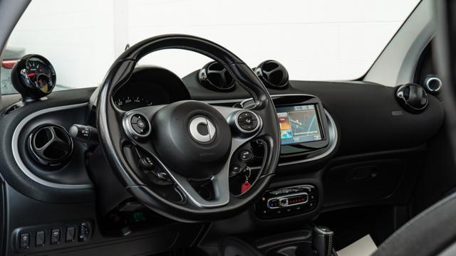 SMART Brabus 0.9 Turbo cabrio UNIPRO
