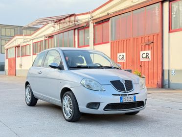 Lancia Ypsilon versus