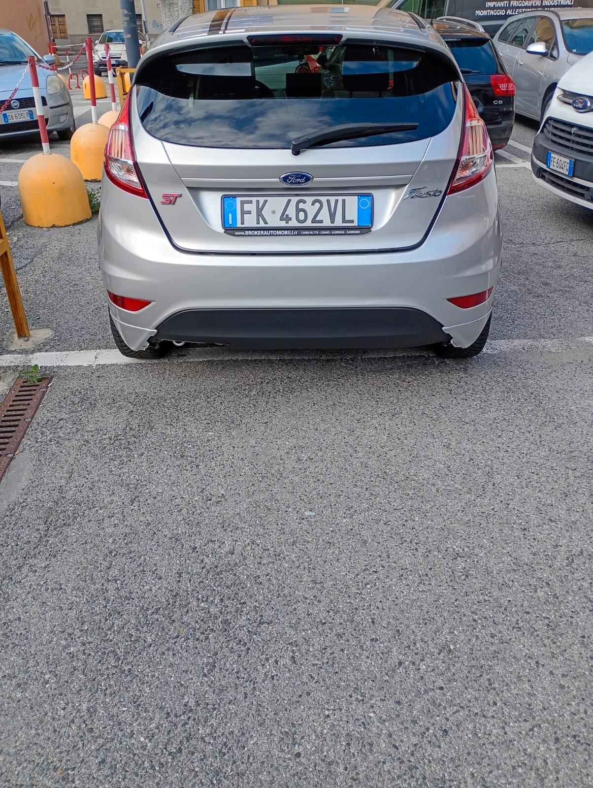 Ford Fiesta 1.5 TDCi 75CV 5 porte ST-Line