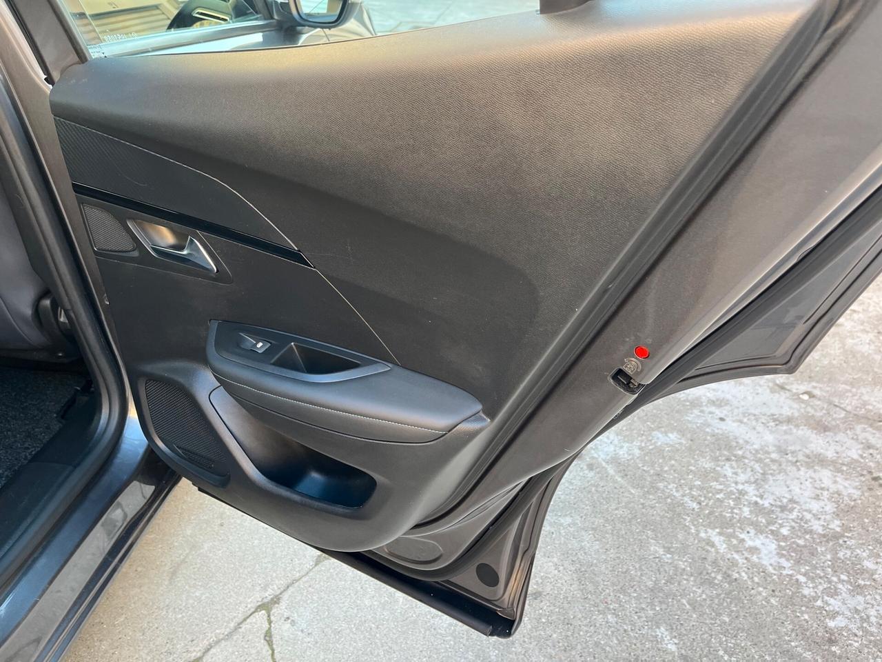 Peugeot 2008 PureTech 130 S&S GT Pack