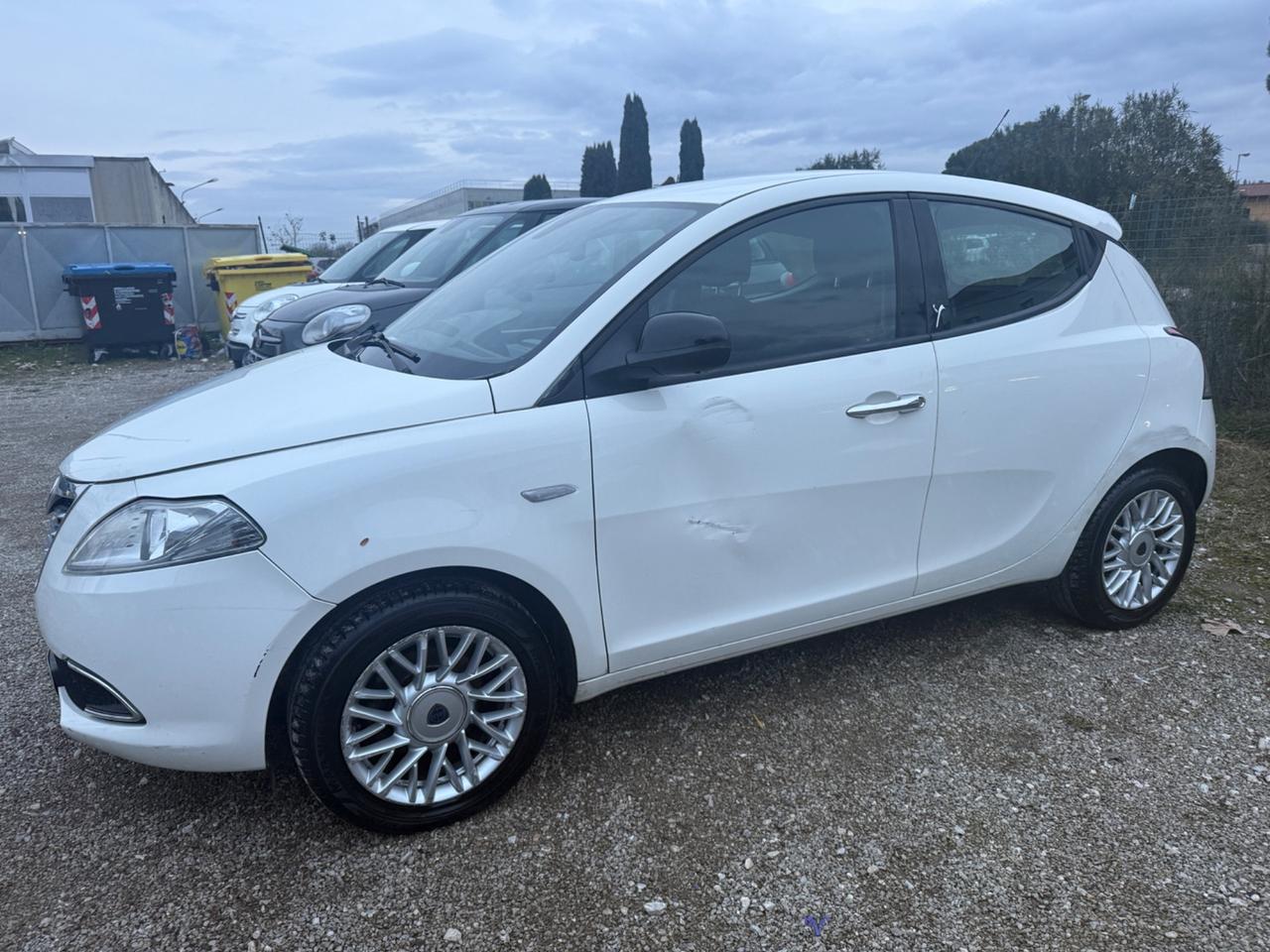 Lancia Ypsilon 1.2 69 CV 5 porte S&S Platinum