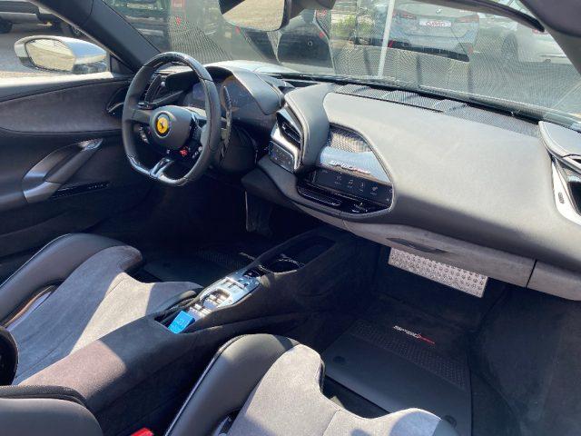FERRARI SF90 Spider