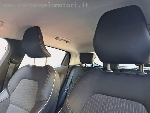 RENAULT Clio TCe 100 CV 5 porte Intens