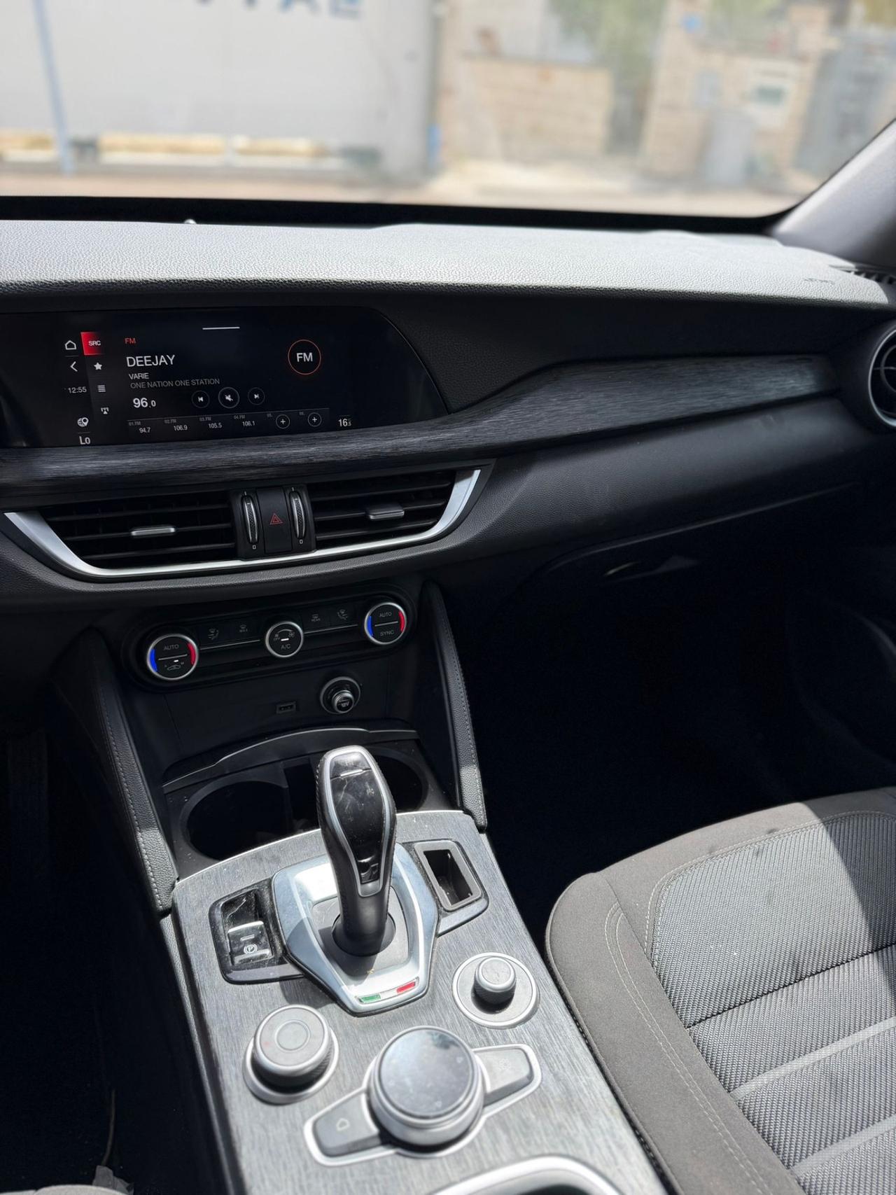 Alfa Romeo Stelvio 2.2 Turbodiesel 160 CV AT8-2020
