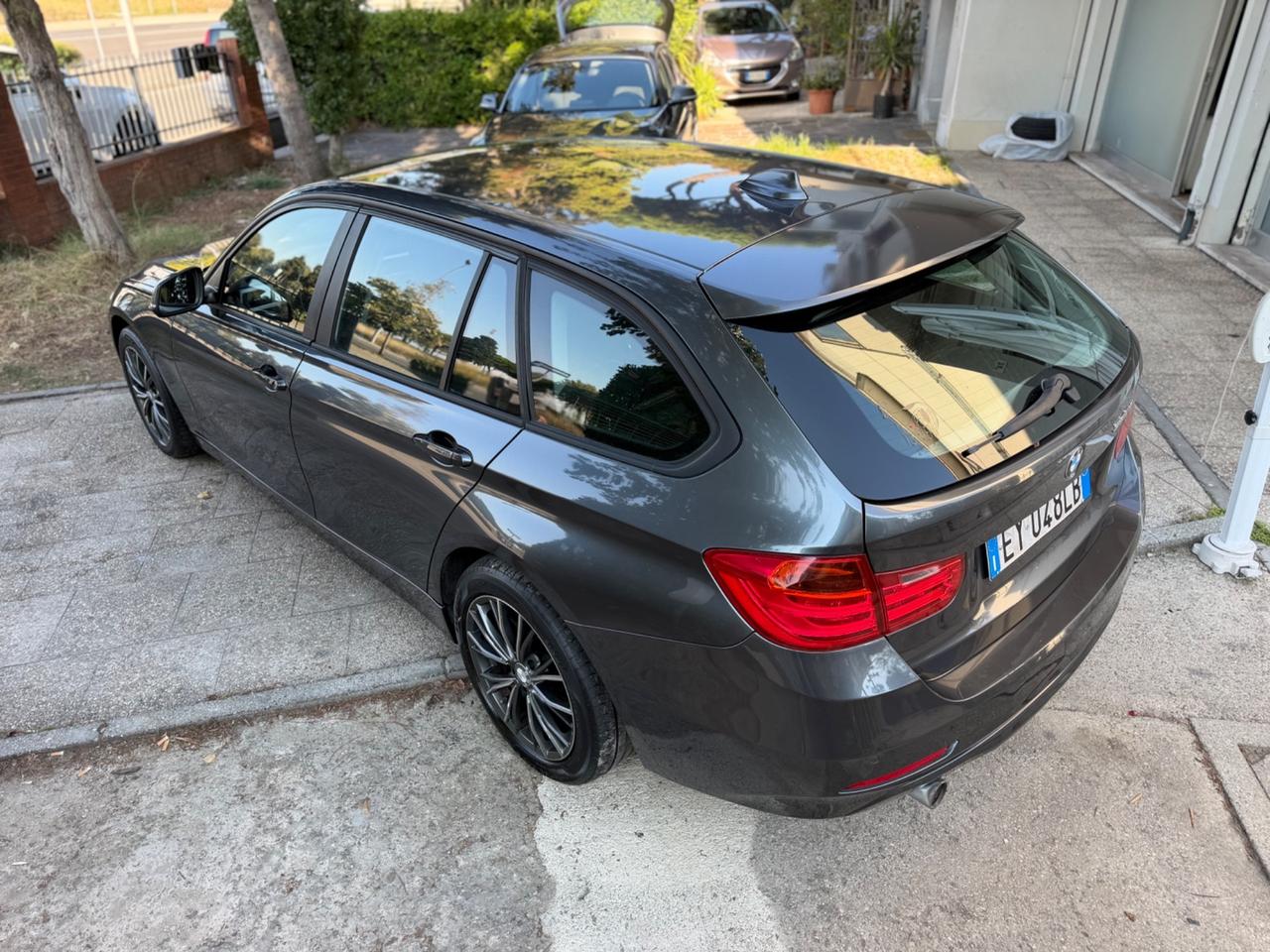 Bmw 320d Touring Business Advantage automatica