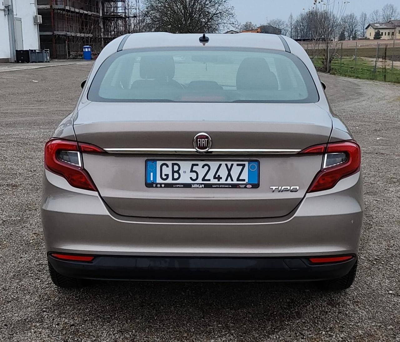 Fiat Tipo 1.0 4 porte