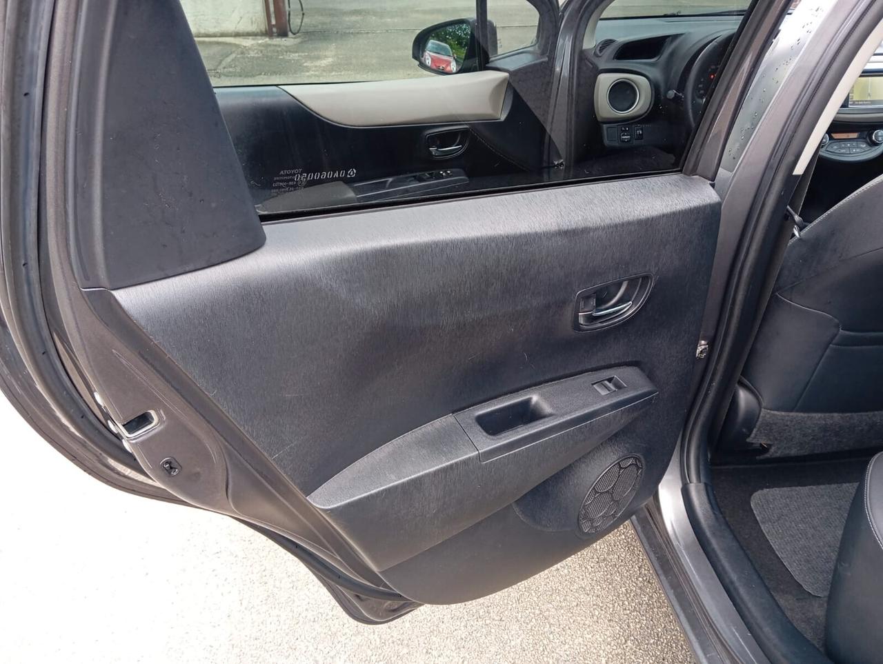 Yaris 1.3 5 porte Lounge "KM CERTIFICATI"
