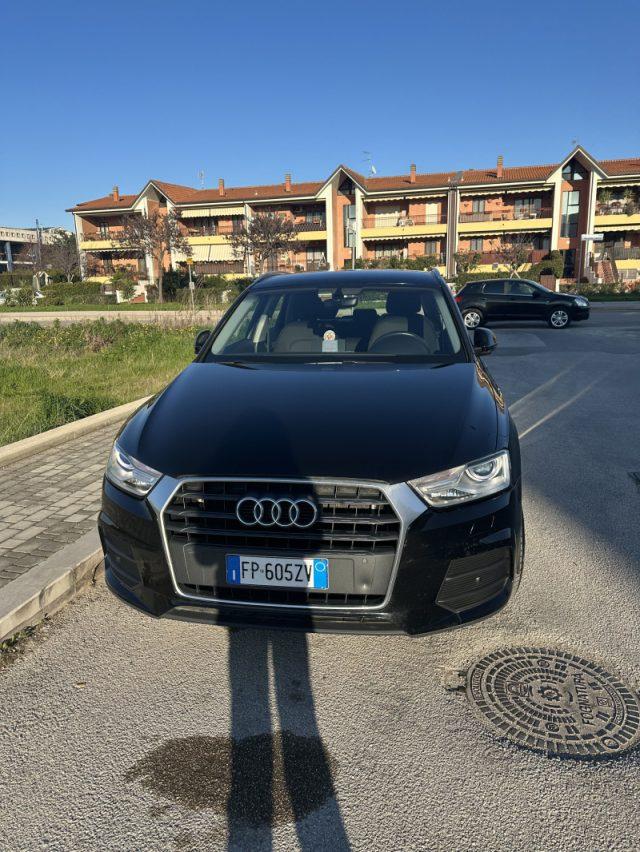 AUDI Q3 2.0 TDI 120 CV S tronic Business