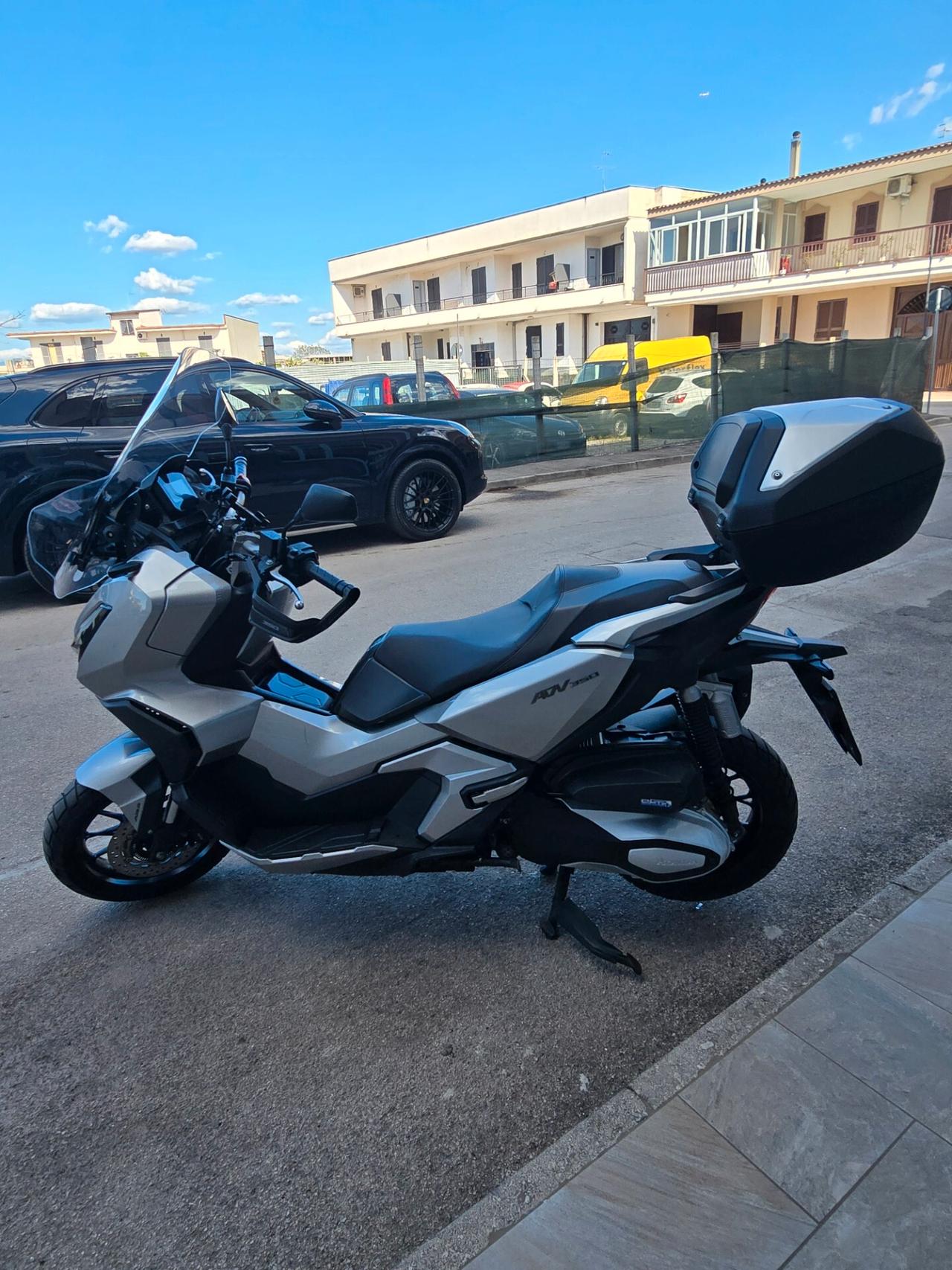 Honda ADV 350