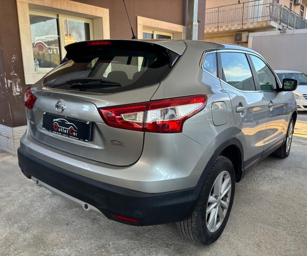 NISSAN - Qashqai