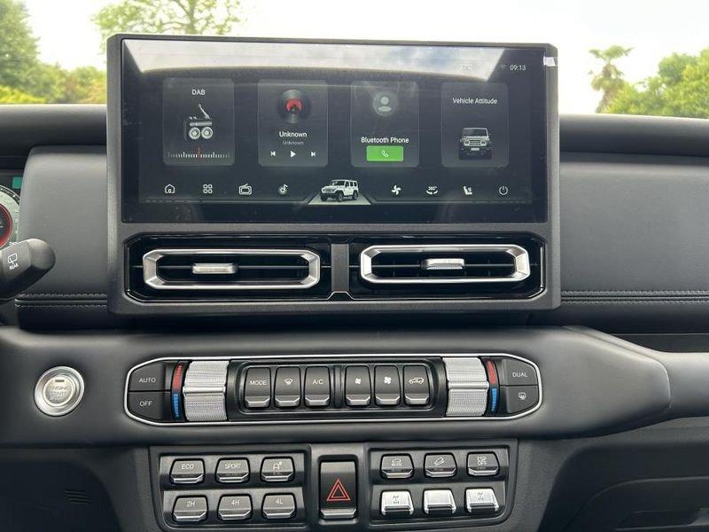 EMC 212 2.0 TGDI 8AT 4WD Adventurer 4X4