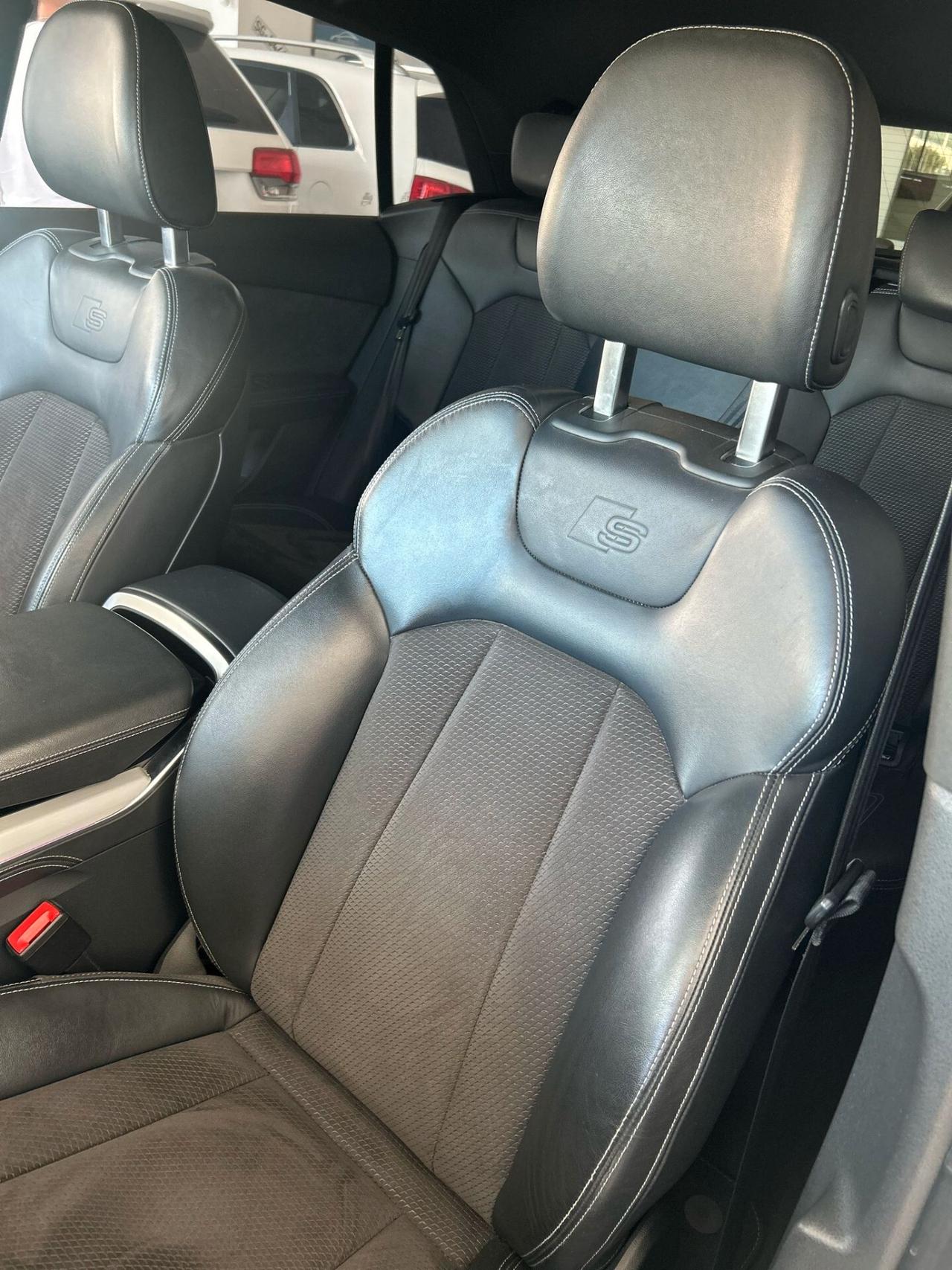 Audi Q8 50 TDI 286 CV quattro S LINE 2019