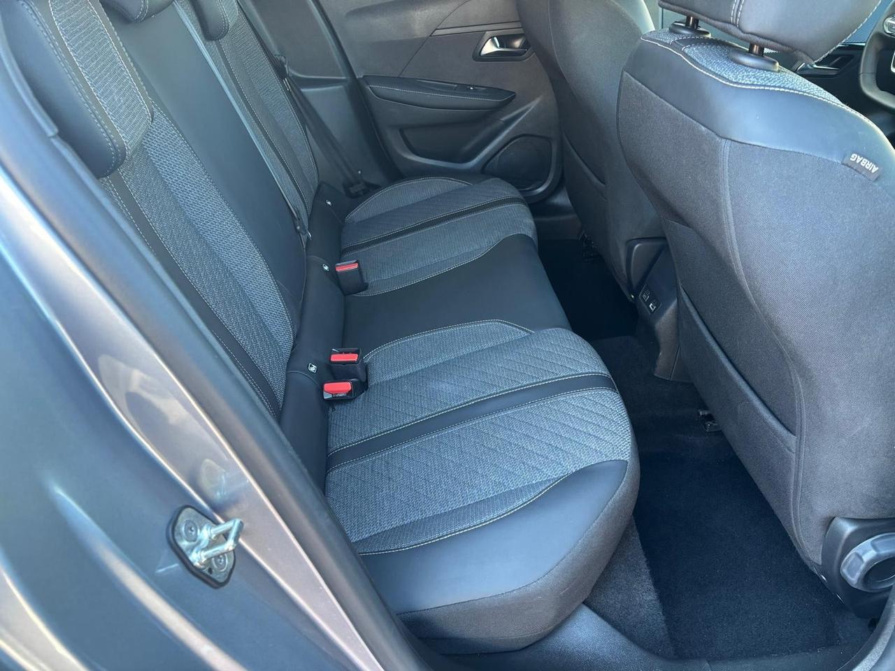 Peugeot 208 PureTech 100 Stop&Start 5 porte Allure