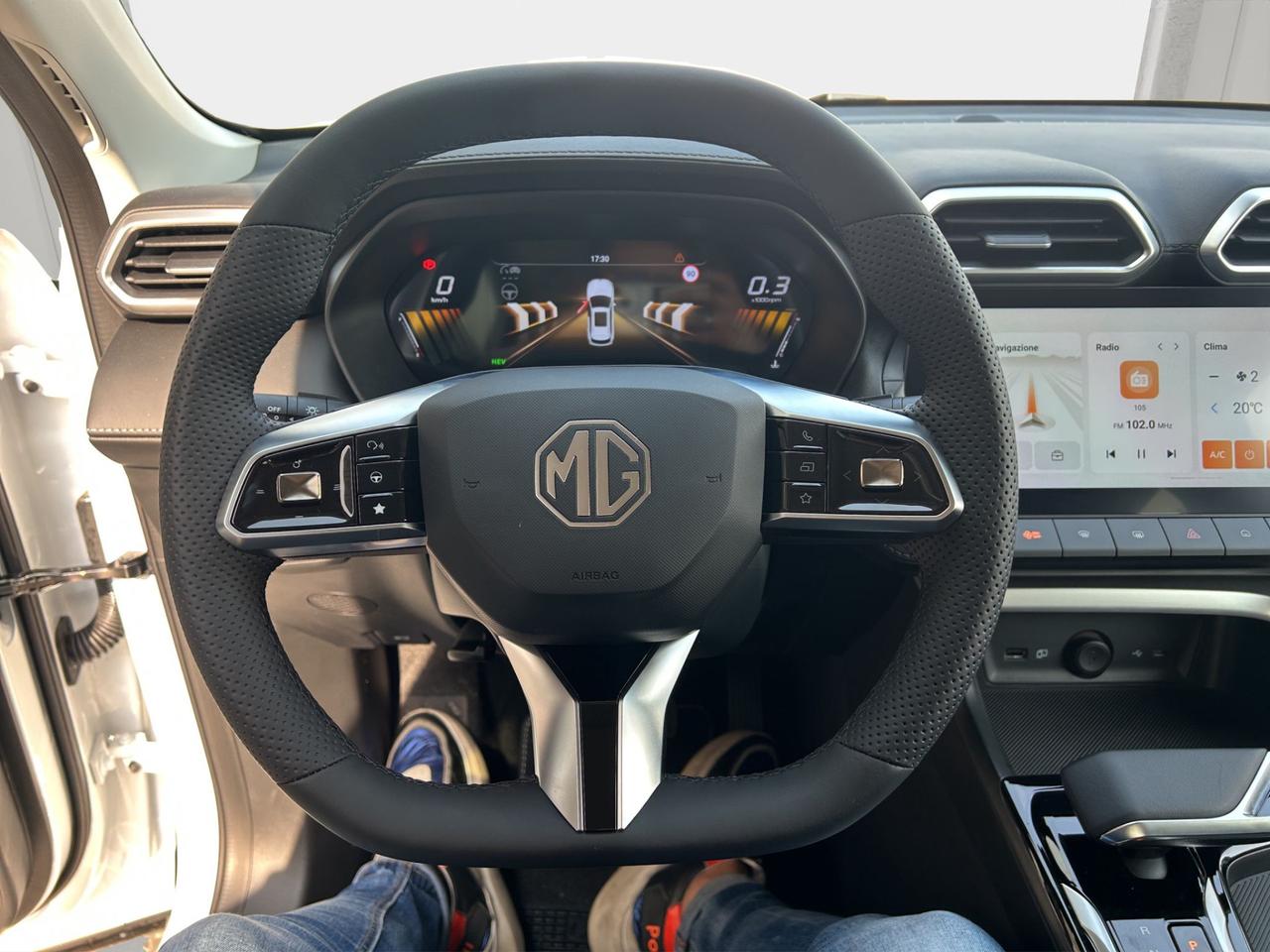 Mg ZS 1.5 hybrid+ Luxury auto