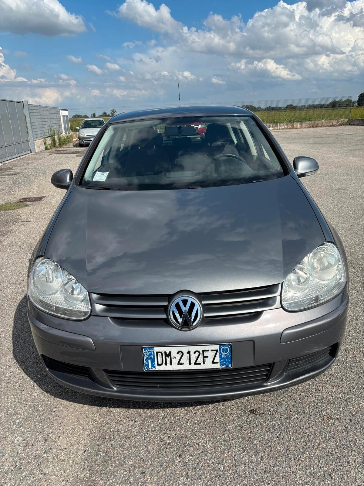 Volkswagen Golf 1.9 TDI DPF 5p. Comfortline SOLI 137595 KM UNICO PROPRIETARIO ADATTA AI NEOPATENTATI