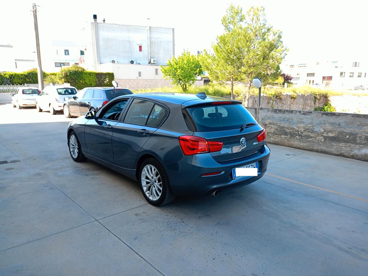 BMW 116D CAMBIO AUTO NEO PATENTATI