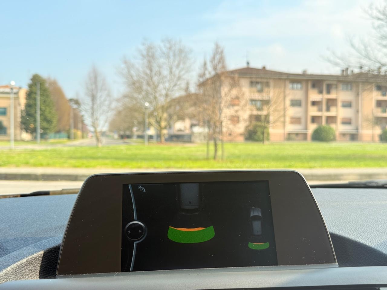 Bmw 118 118d 5p. Unique