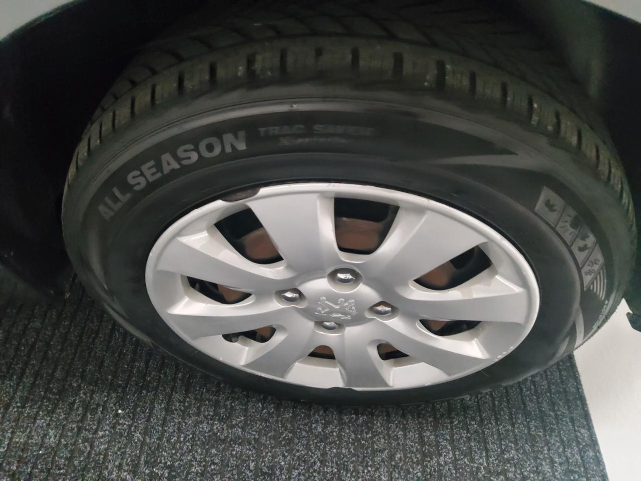 Peugeot 207 1.4 VTi 95CV SW ONE Line