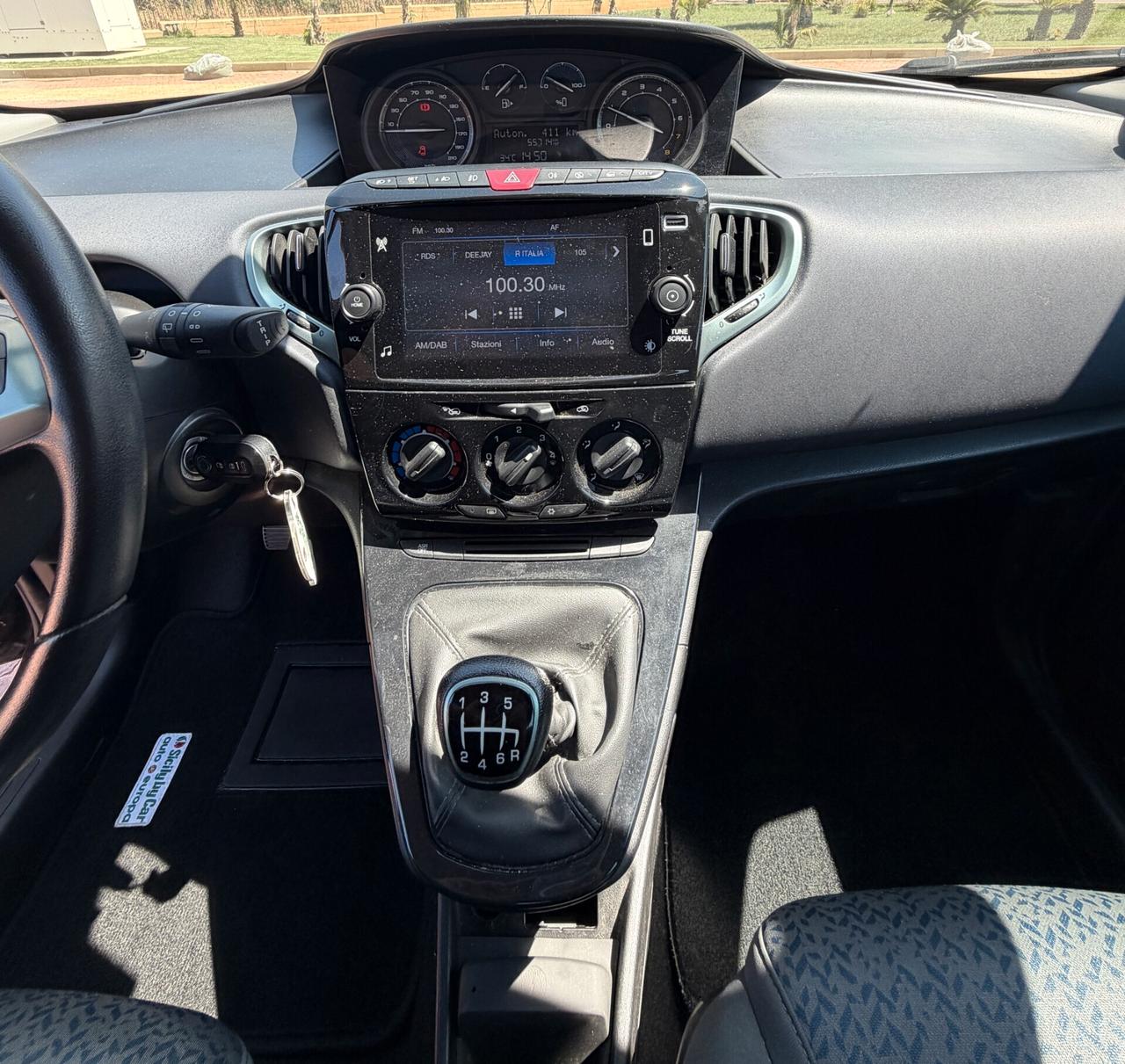 Lancia Ypsilon 1.0 Hybrid Gold | Compatta, Elegante e Super Accessoriata