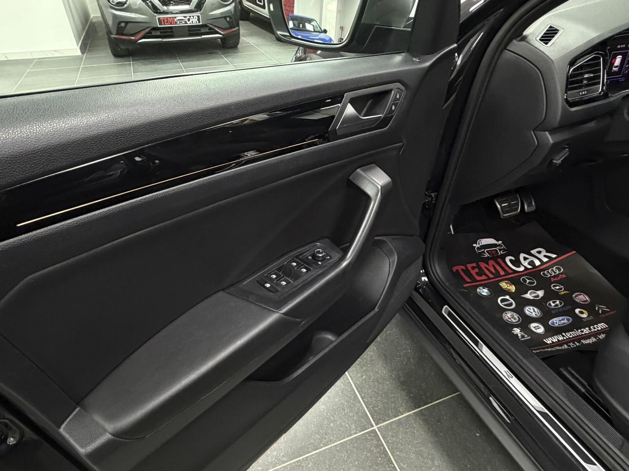 Volkswagen T-Roc R 2.0 TSI DSG 4MOTION BlueMotion Technology