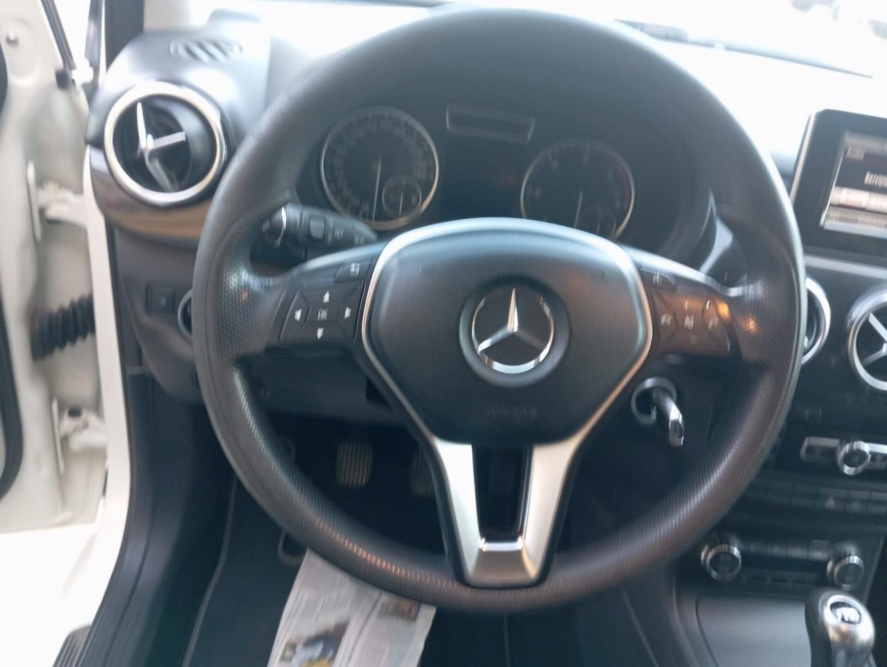 Mercedes-benz B 200 CDI BlueEFFICIENCY Executive