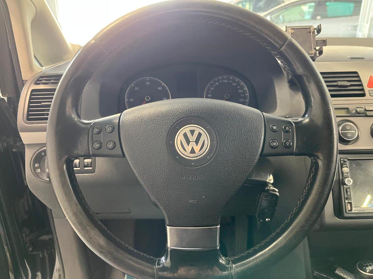 Volkswagen Touran 2.0 tdi Highline
