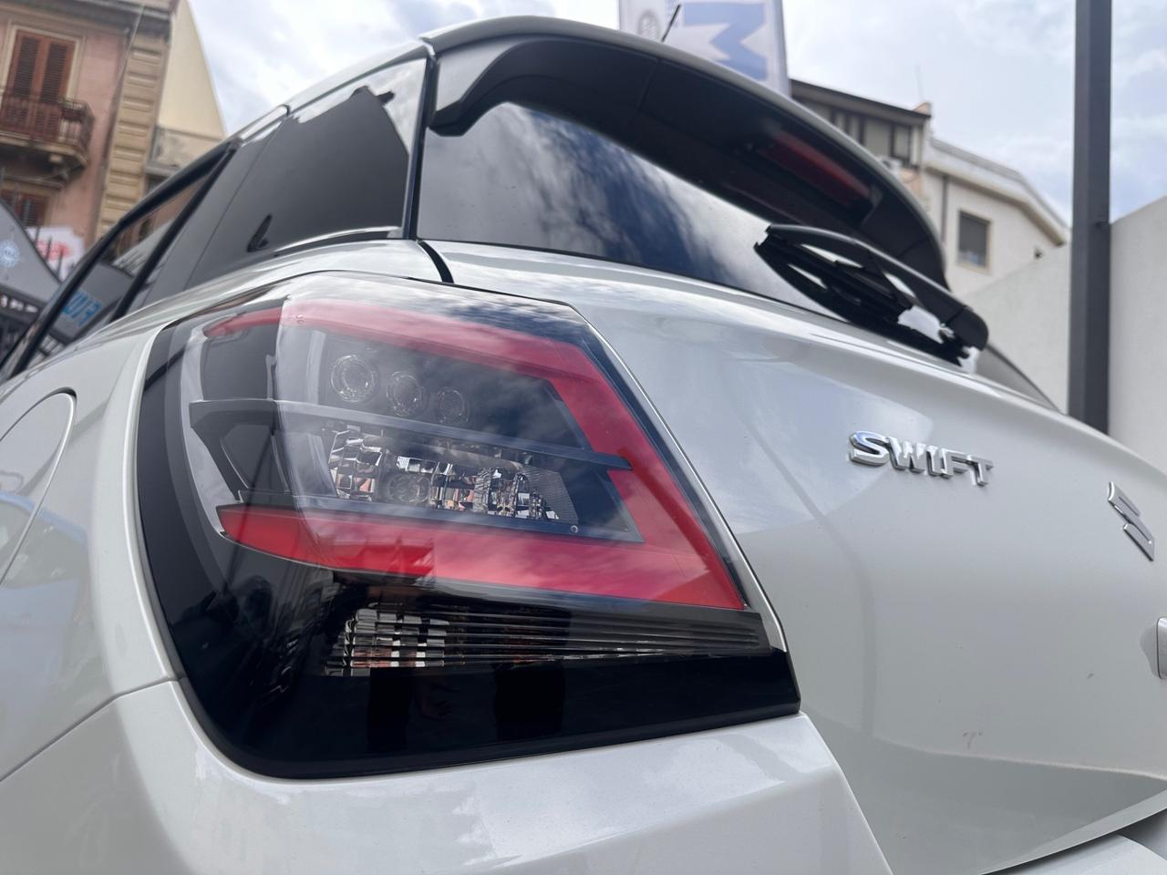 Suzuki Swift 1.2 Hybrid CVT Top