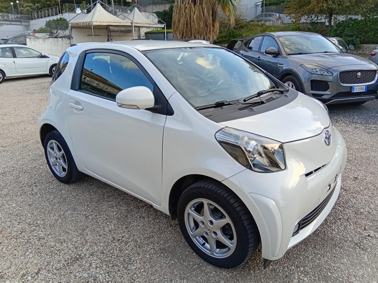 Toyota iQ 1.0 Sol