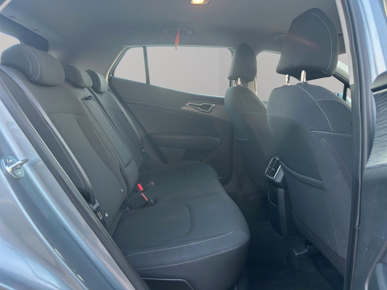 Kia Sportage 1.6 CRDi MHEV DCT Business