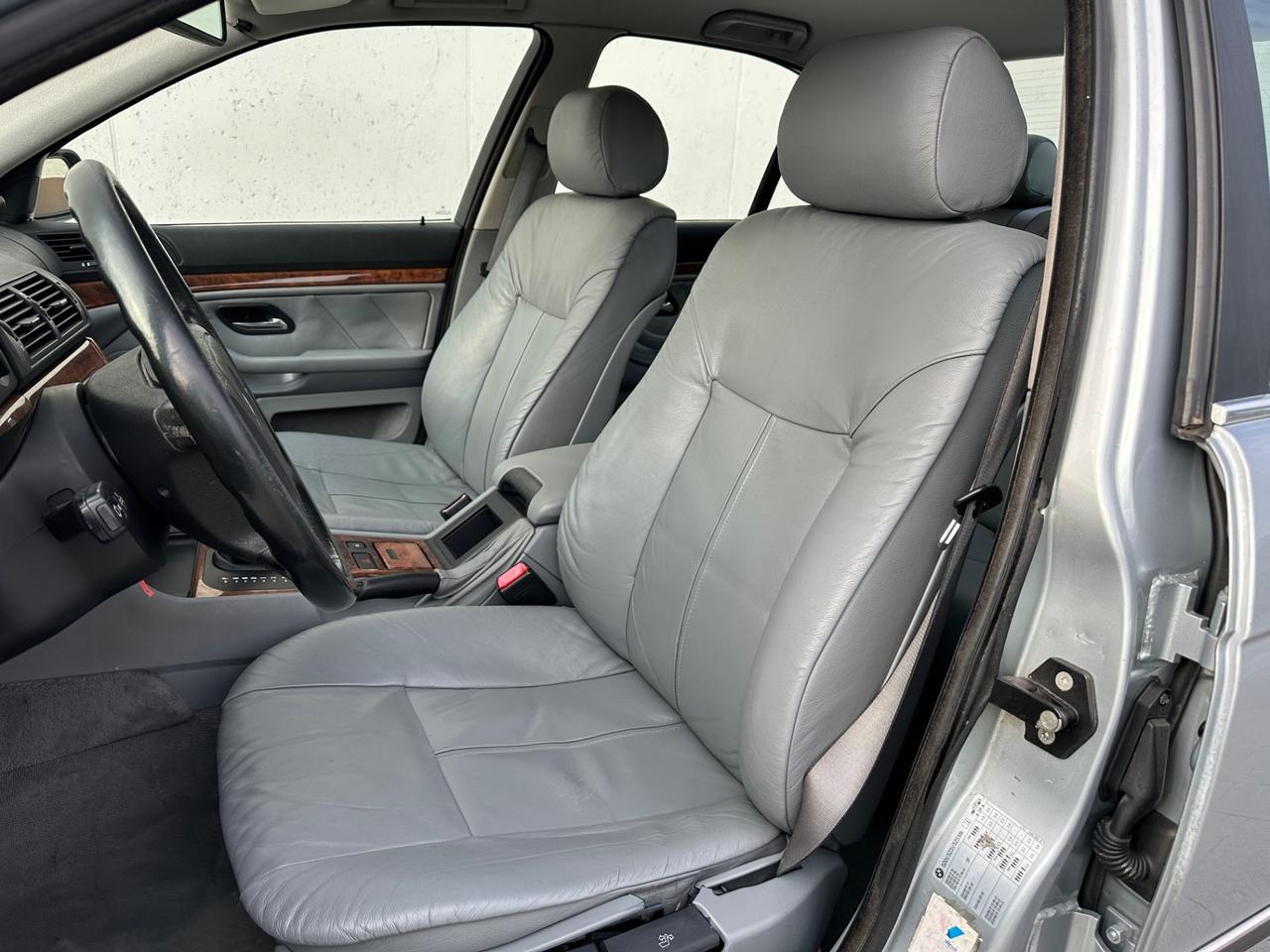 Bmw 520i 24V cat Automatica