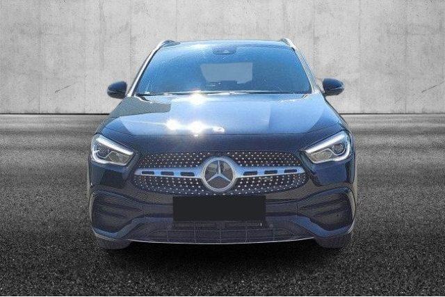 MERCEDES-BENZ GLA 200 d Automatic Premium