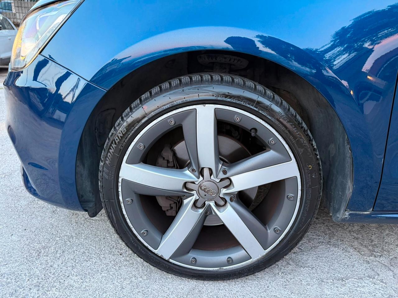 Audi A1 SPB 1.6 TDI 105CV Ambition Tetto