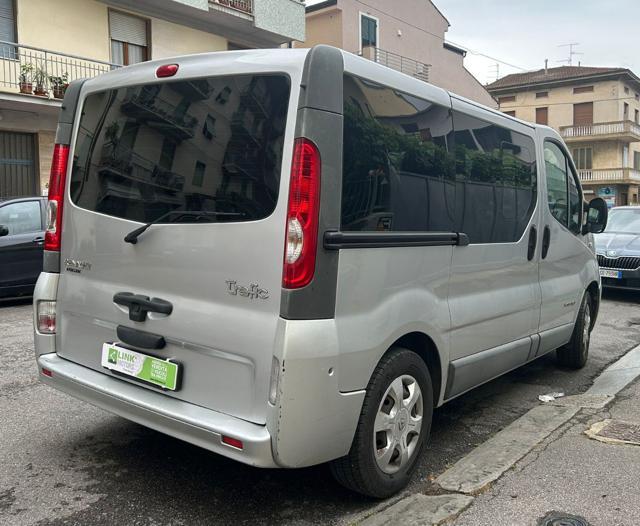 RENAULT Trafic T27 2.0 dCi/115 PC-TN Passenger DPF