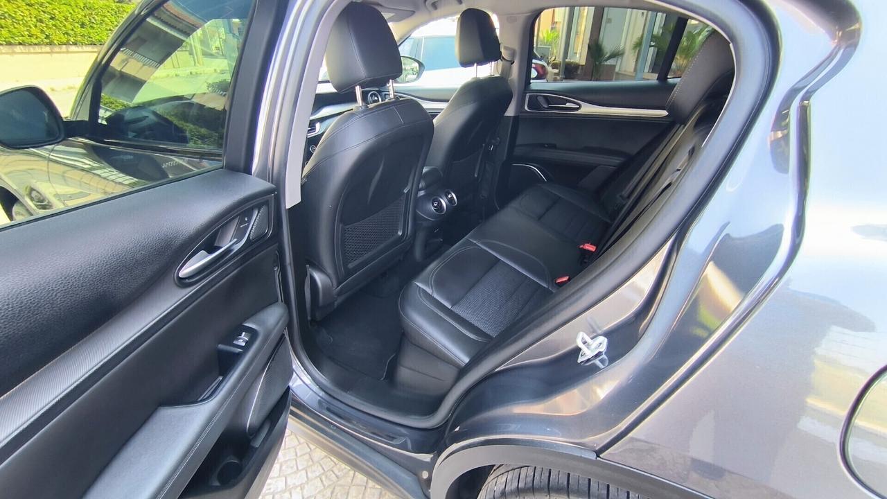 Alfa Romeo Stelvio 2.2 Turbodiesel 210 CV AT8 Q4 B-Tech