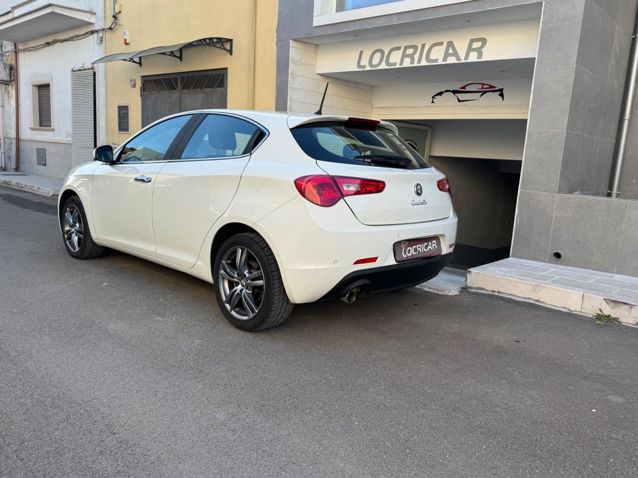 Alfa Romeo Giulietta 1.6 JTDm-2 105 CV Distinctive