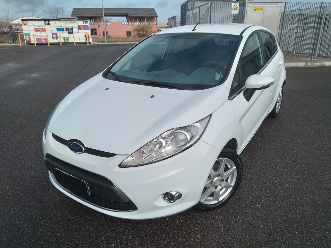 Ford Fiesta 1.2 82 CV 5 porte Titanium x neopatentati