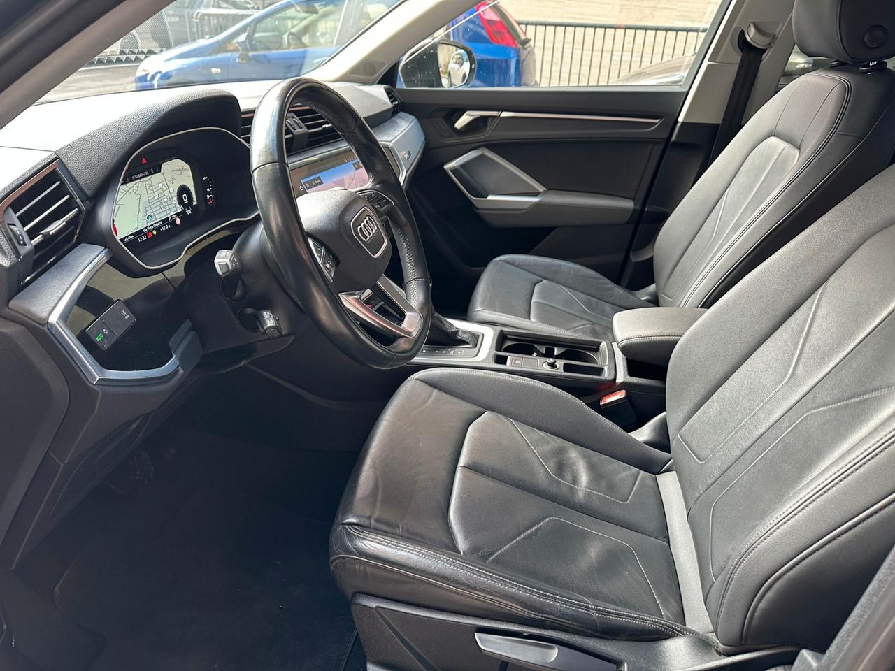 Audi Q3 2.0 TDI S tronic Advanced *FULL*