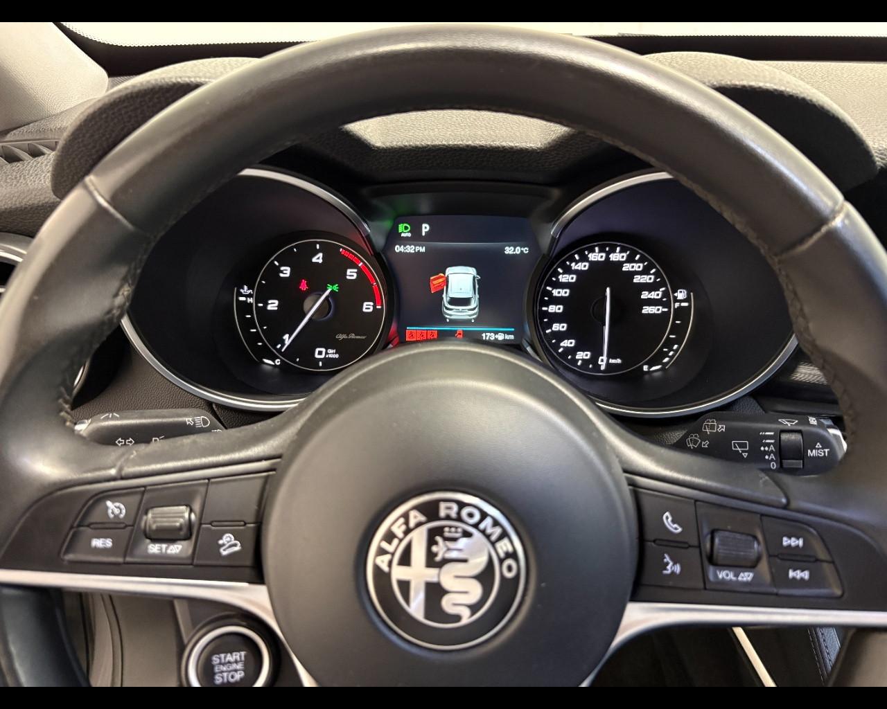 ALFA ROMEO Stelvio 2.2 t Executive Q4
